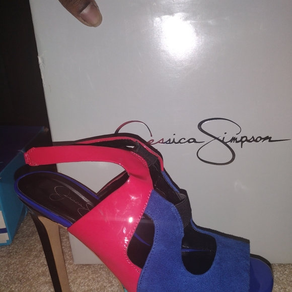 Heels - Picture 12 of 16